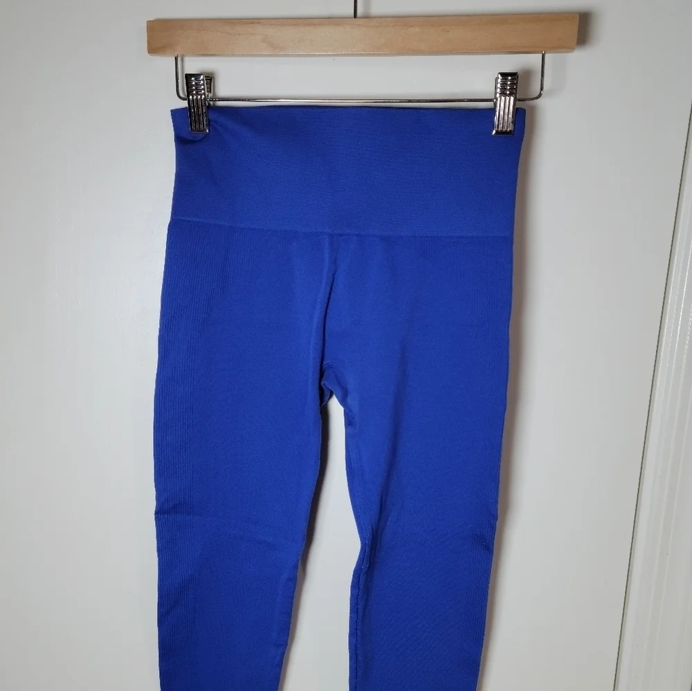 Set Active High Waisted Seamless Blue Leggings | SET Active Leggings | Small